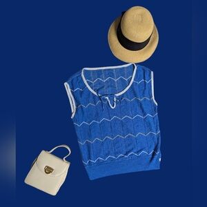 Vintage knit top
